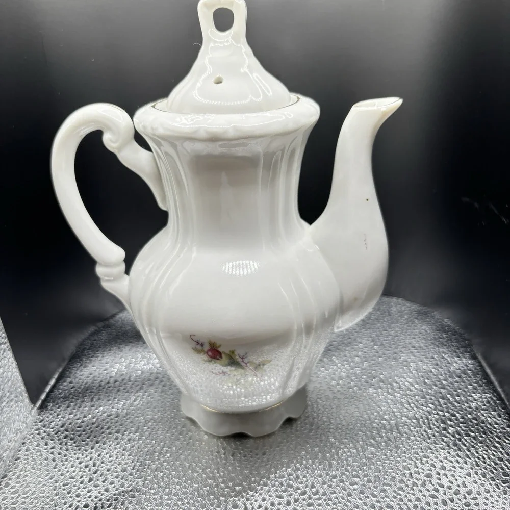 VTG Unmarked Porecelain Coffee Pot & Lid Pink Roses Gold Cottage Core Country